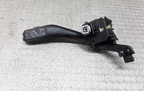 Skoda Octavia Mk2 (1Z) Indicator stalk 1K0953513F