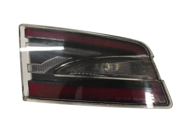 Tesla Model S Tailgate rear/tail lights 600592200E
