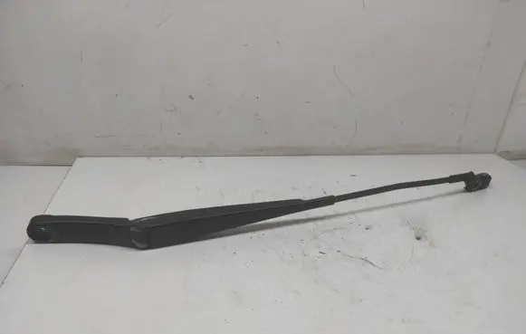 Volkswagen PASSAT B6 Front wiper blade arm 3C1955410B