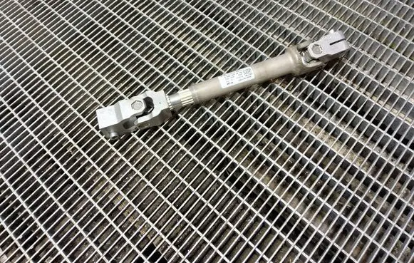 Mercedes-Benz B W246 W242 Steering column universal joint A2464600509