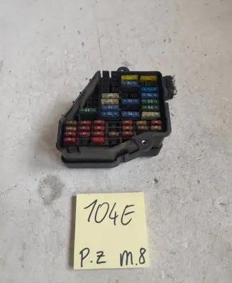 Audi A4 S4 B5 8D Fuse box set 32847328
