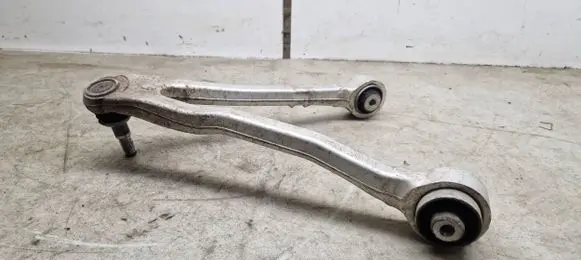 BMW i3 Front lower control arm/wishbone 6863739 164443