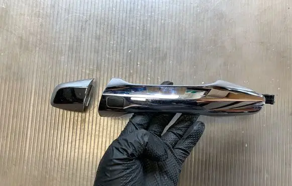 Hyundai Santa Fe Front door exterior handle 