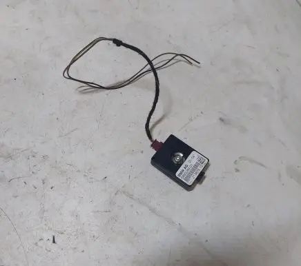 BMW X3 E83 Antenna control unit 699008901