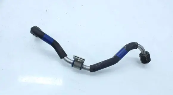 KIA Sportage Fuel injector supply line/pipe 200128