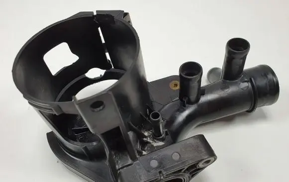 Mercedes-Benz E W212 Fuel filter housing A6512003700