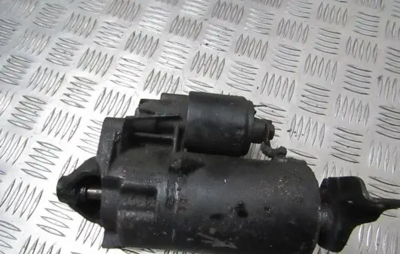 Renault Twingo I Starter motor 001112025 0331303062