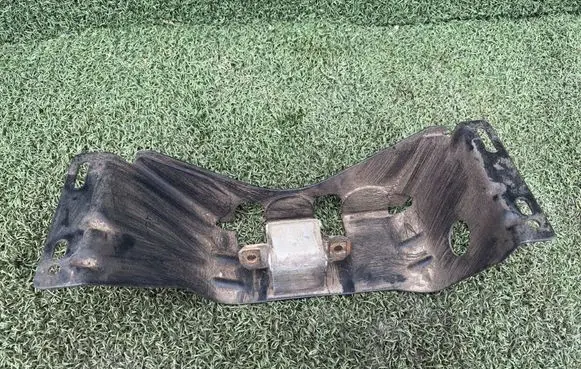 Mercedes-Benz Vito Viano W639 Gearbox mount A6392400001 6392400001