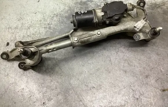 Honda CR-V Front wiper linkage and motor