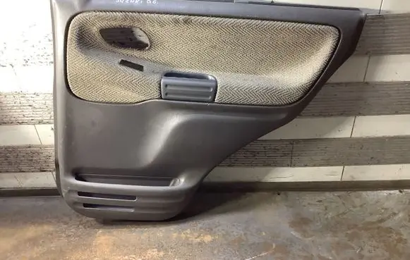 Suzuki Grand Vitara I Rear door card panel trim 8373165D