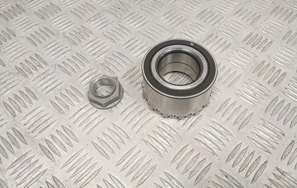 Mercedes-Benz Vito Viano W639 Rear wheel ball bearing F805190