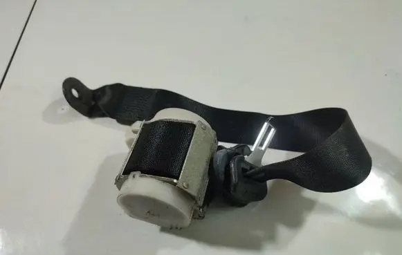 Opel Vectra C Rear seatbelt EF030431068