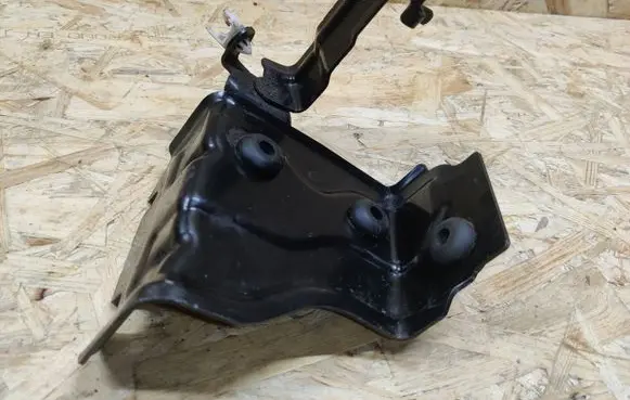 Mazda CX-5 ABS pump bracket 