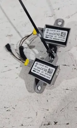 Mercedes-Benz C W204 Airbag deployment crash/impact sensor A2048210651 56054047AD 56054047AB