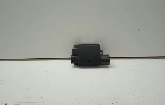 Volvo V40 Coolant fan relay 940009301