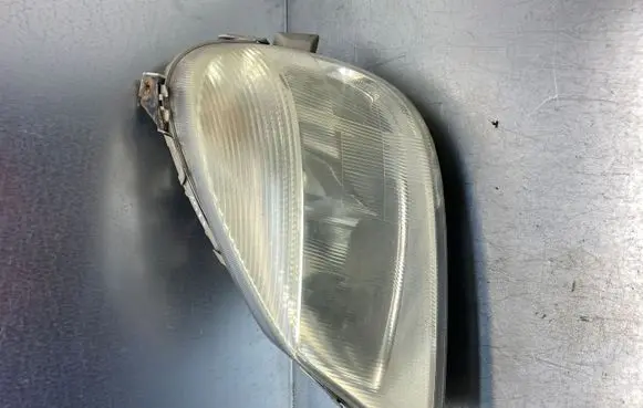 Mercedes-Benz Vaneo W414 Headlight/headlamp A4148200061 0301189201
