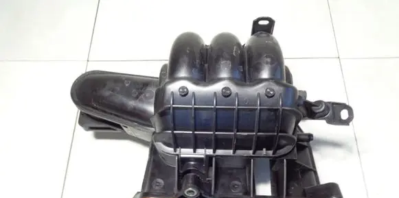 Suzuki Celerio Intake manifold