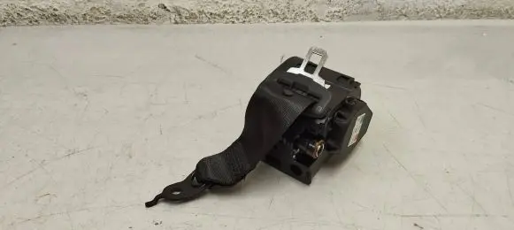 BMW i4 Rear seatbelt 5a0c301