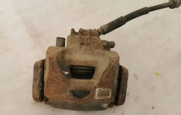 Citroen Berlingo Front brake caliper 9670613980 11360106553