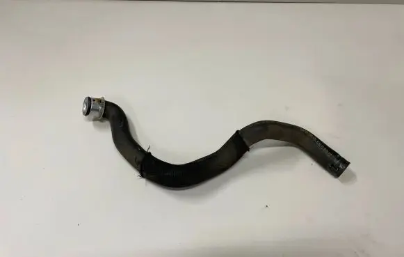 Mercedes-Benz C W204 Engine coolant pipe/hose A2045010982