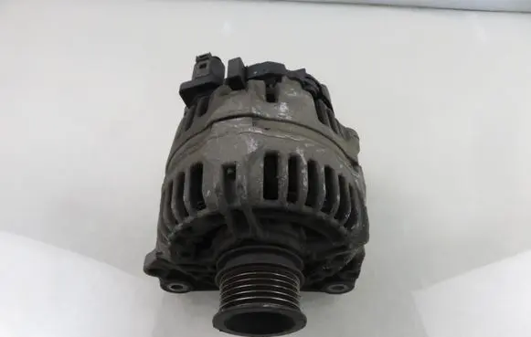 Seat Ibiza III (6L) Generator/alternator 0124325013 037903025M