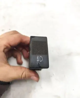 Fog light switch