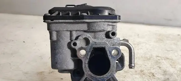 Subaru Legacy EGR valve 14710AA741 09C03 090170030