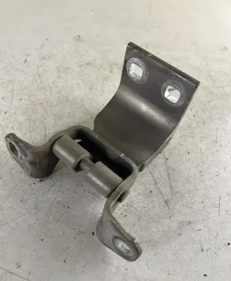 Jeep Cherokee III KJ Tailgate/trunk/boot hinge 25LSD6M