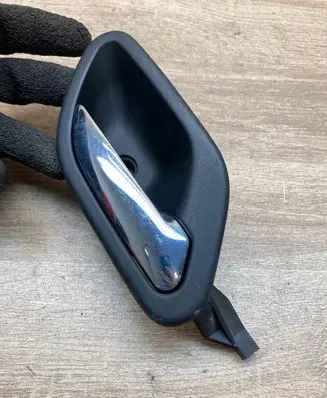 BMW 5 E39 Front door interior handle 8125514