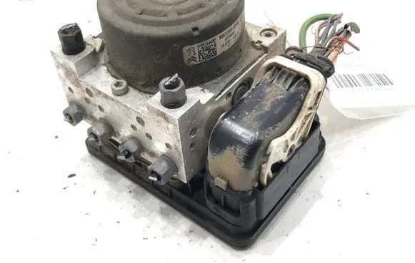Peugeot 208 ABS Pump 9822654880