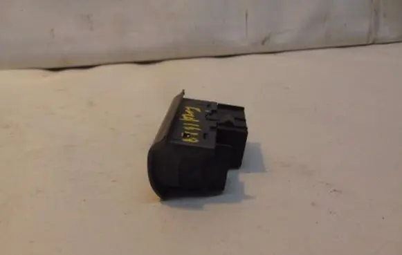 Windscreen/window heater switch