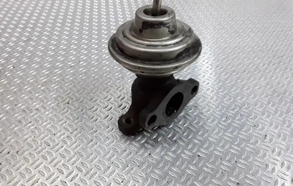 Audi A6 S6 C4 4A EGR valve 028131501E
