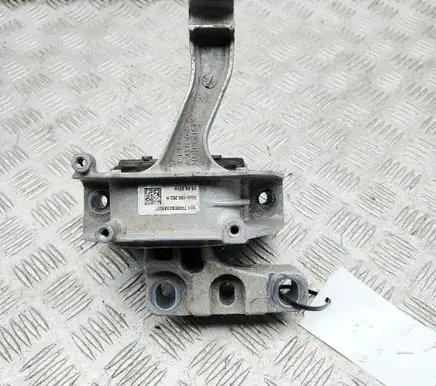 Audi Q3 F3 Engine mount bracket 5WA199262H