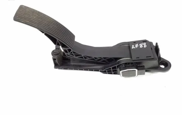 Mercedes-Benz R W251 Accelerator throttle pedal A1643000004
