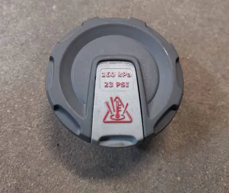Audi A5 Coolant expansion tank/reservoir cap 4M0121321