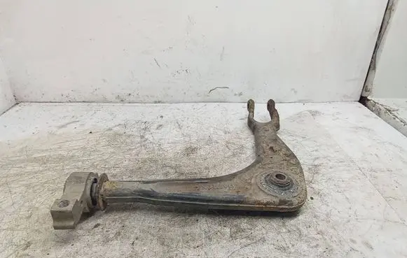 Peugeot 407 Front lower control arm/wishbone