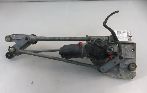 Front wiper linkage