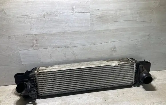 Mini Clubman F54 Intercooler radiator 7617598