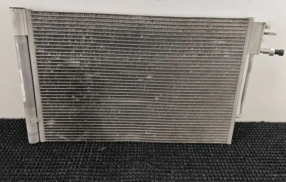 Chevrolet Malibu A/C cooling radiator (condenser) 84208083