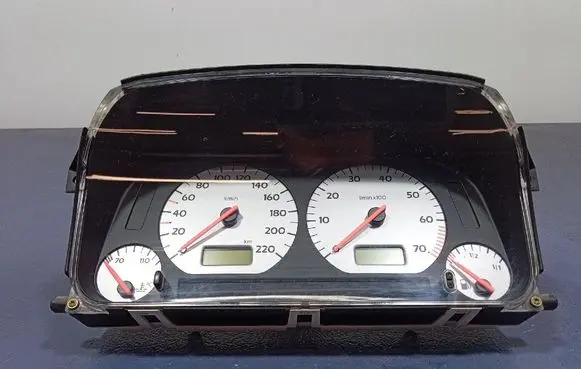 Volkswagen Golf III Speedometer (instrument cluster) 1H0919861B