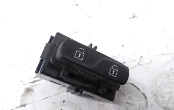 Volvo V70 Central locking switch button 31343099