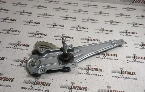 Rear door manual window regulator