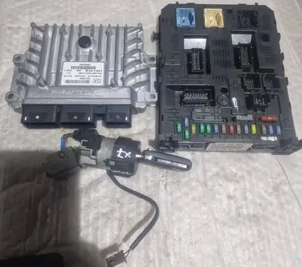 Citroen C5 Engine ECU kit and lock set 9663548180 9665843380 966405908001