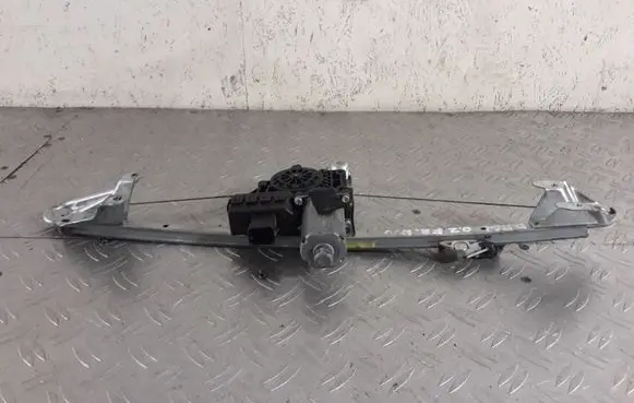 Opel Zafira B Rear door window regulator motor 13132232