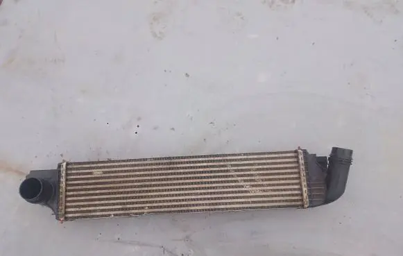 Opel Vivaro Intercooler radiator