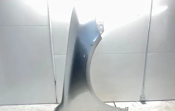 Volkswagen Touareg I Fender 7L6821106