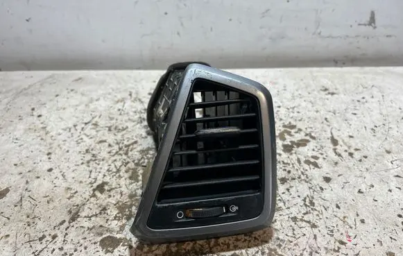 Hyundai Tucson TL Dashboard side air vent grill/cover trim 97490