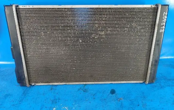 Toyota Prius (XW30) Coolant radiator 1640037230