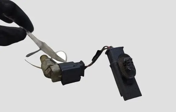 Peugeot 5008 Camshaft position sensor 9665443580