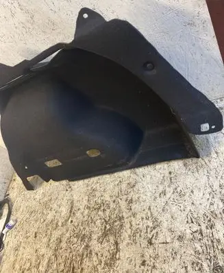Renault Kadjar Trunk/boot lower side trim panel 